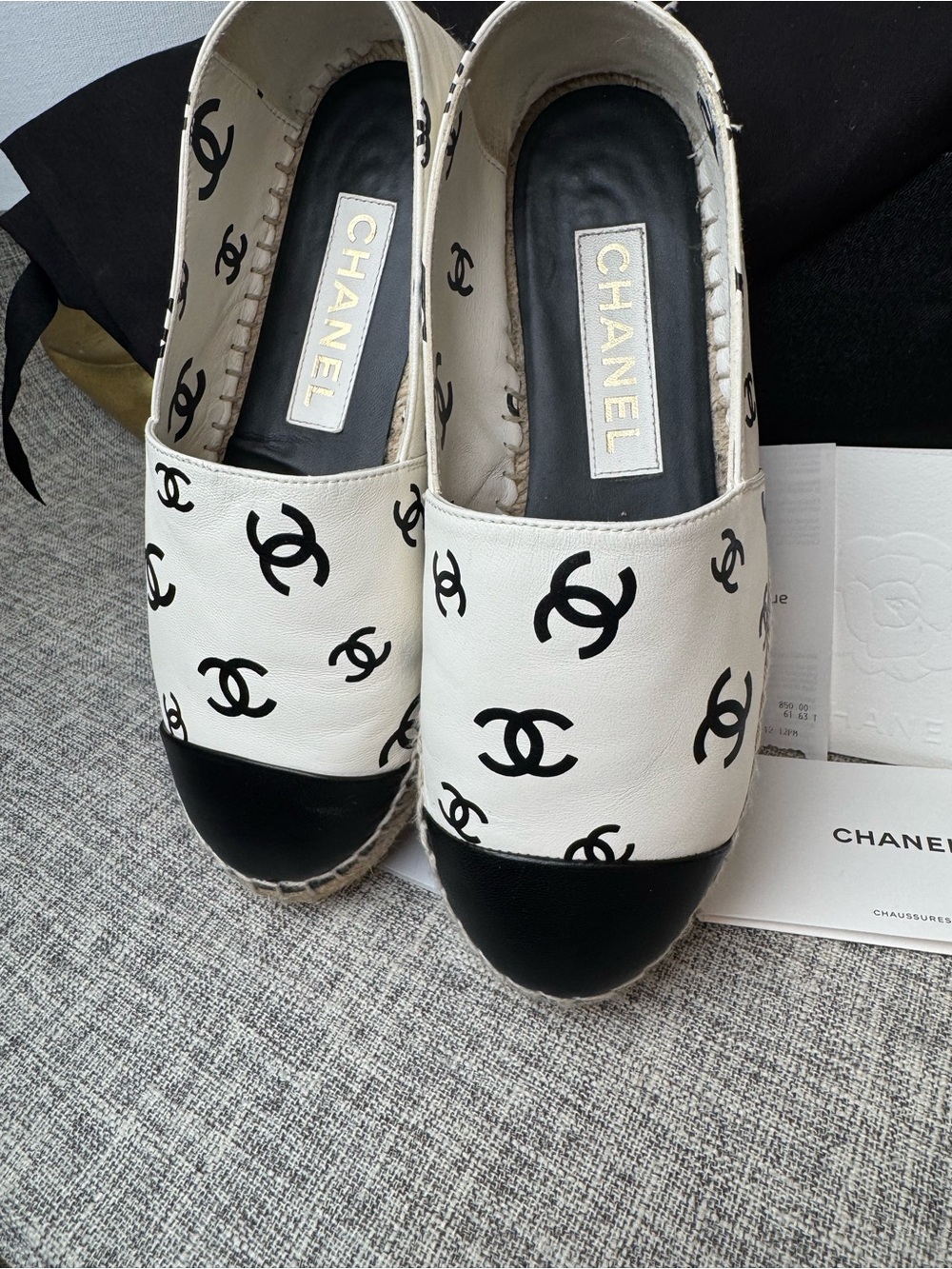 Chanel 22S Espadrilles
Style: G38628 Y55871 K4264
Size: EU 36